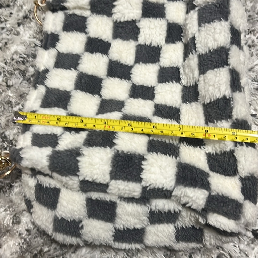 Fashion Bug Black and White Checkered Women's Bag - Picture 10 of 10